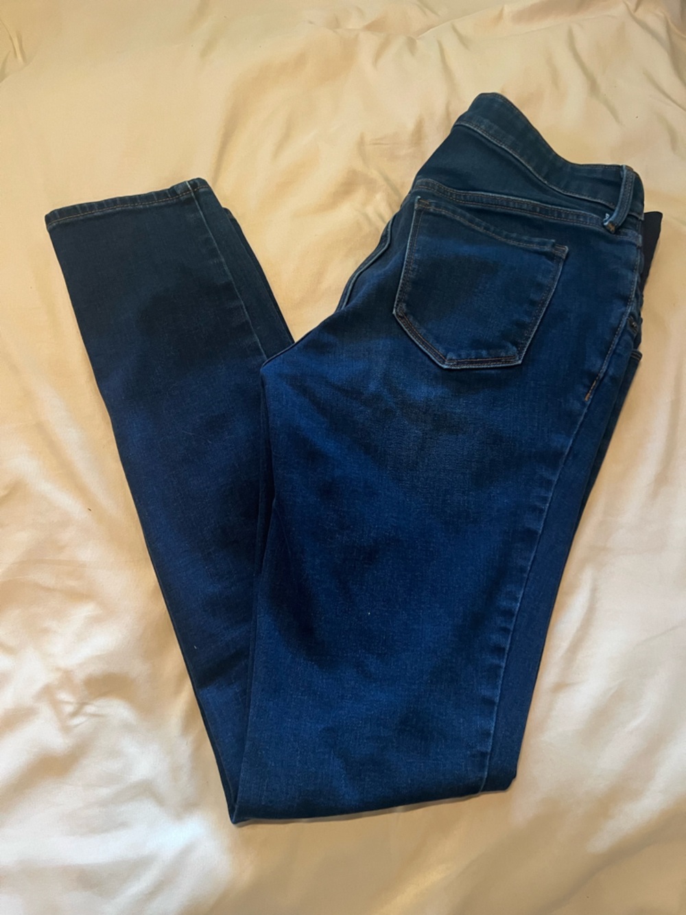 Old Navy Women's maternity Skinny Jeans - Deep Blue Wash size 6 long